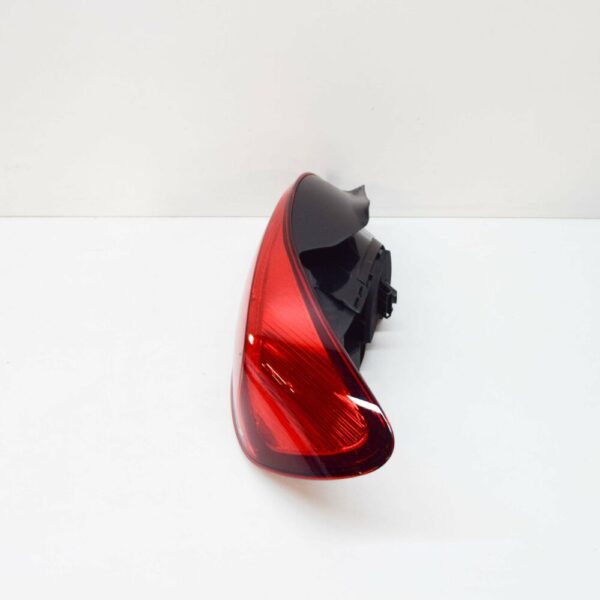 1K8945096R - NEW VOLKSWAGEN SCIROCCO MK3 REAR RIGHT TAILLIGHT 1K8945096R