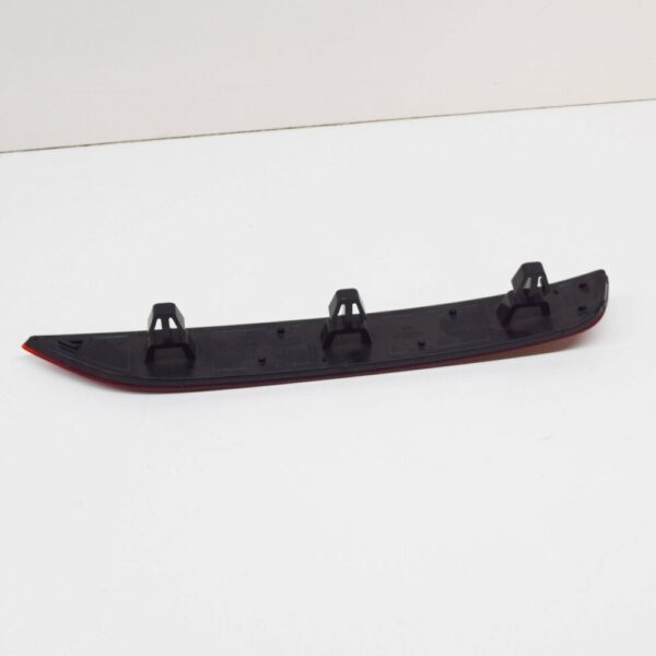 1K8945105C - NEW VOLKSWAGEN SCIROCCO MK3 REAR BUMPER LEFT SIDE REFLECTOR 1K8945105C