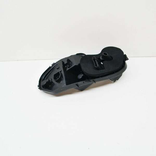 1K8945257C - NEW VOLKSWAGEN SCIROCCO REAR LEFT TAIL LIGHT BULB HOLDER 1K8945257C 2012