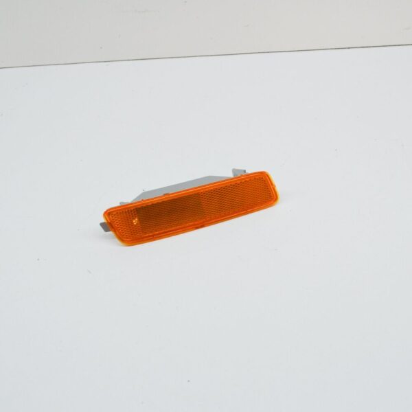 1K9945072 - New VOLKSWAGEN GOLF 5K MK6 FRONT RIGHT SIDE MARKER LIGHT 1K9945072