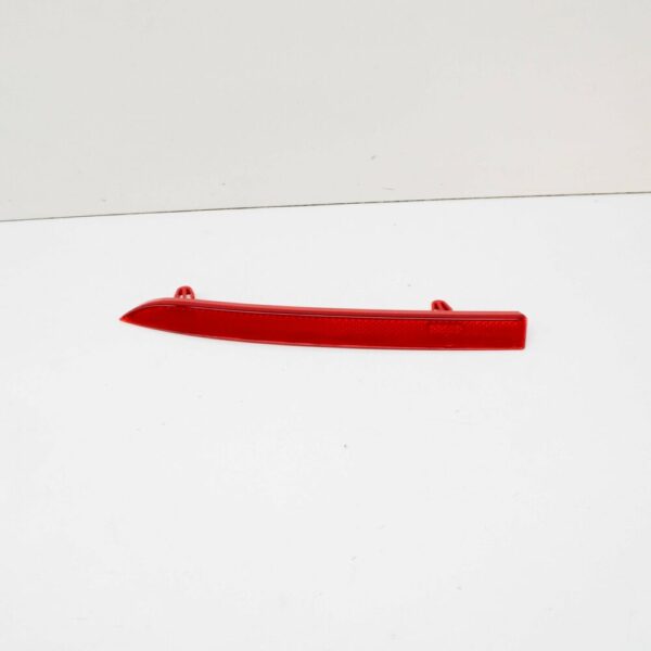 1K9945106A - NEW VOLKSWAGEN GOLF MK6 REAR BUMPER RIGHT REFLECTOR 1K9945106A