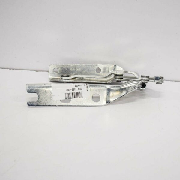 1KM823302 - NEW VOLKSWAGEN JETTA MK5 RIGHT SIDE BONNET HINGE 1KM823302 ORIGINAL