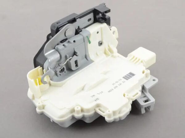 1P1837015A - VW EOS 1F door lock front left LHD 1P1837015A NEW ORIGINAL