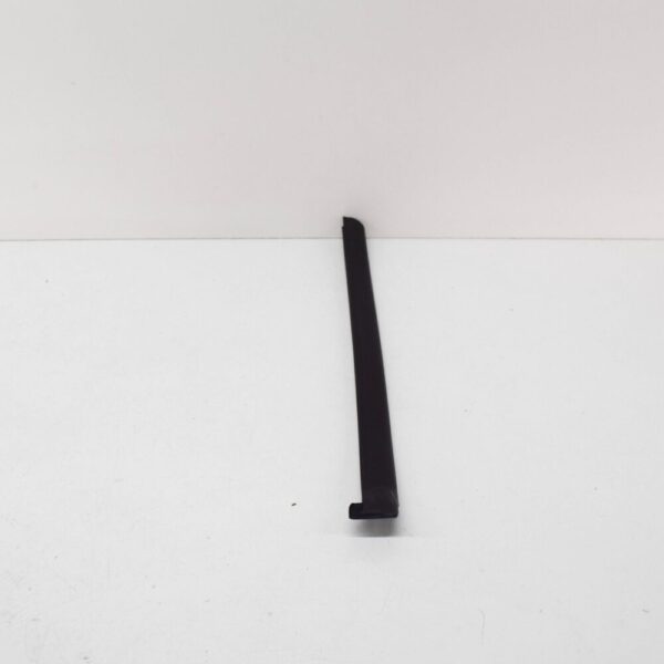 1Q0837673D - NEW VOLKSWAGEN EOS WINDOW SEAL LEFT SIDE 1Q0837673D ORIGINAL
