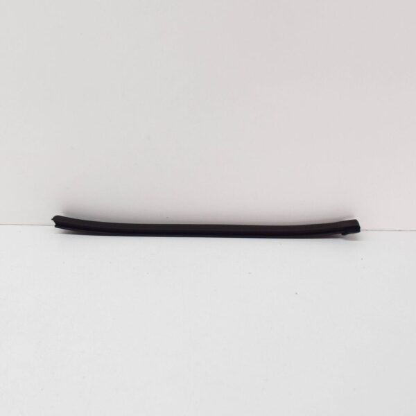 1Q0837673D - NEW VOLKSWAGEN EOS WINDOW SEAL LEFT SIDE 1Q0837673D ORIGINAL