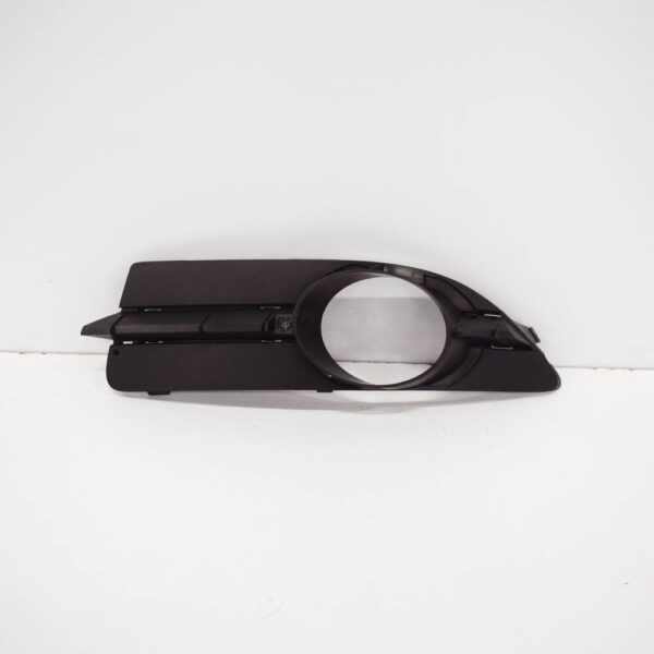 1Q0853665B9B9 - NEW VOLKSWAGEN EOS FRONT LEFT BUMPER FOG LIGHT TRIM 1Q0853665B9B9 ORIGINAL