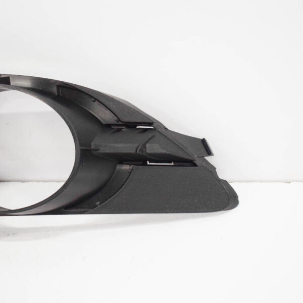 1Q0853665B9B9 - NEW VOLKSWAGEN EOS FRONT LEFT BUMPER FOG LIGHT TRIM 1Q0853665B9B9 ORIGINAL