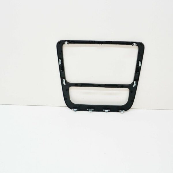 1Q0858069H041 - NEW VOLKSWAGEN EOS CLIMATE CONTROL UNIT COVER 1Q0858069H041