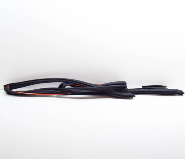 1Q0871409M5AP - VW EOS Front Windscreen Frame Seal Strip Seal 1Q0871409M5AP NEW