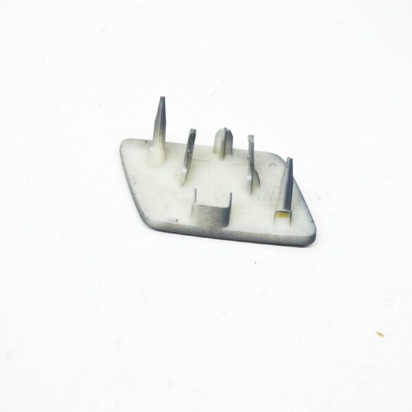 1Q0955109AGRU - VOLKSWAGEN EOS Left Headlight Washer Cover 1Q0955109AGRU NEW GENUINE