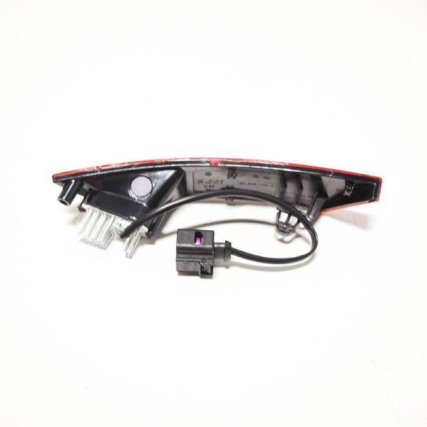 1S0945702A - Volkswagen UP Rear Right Bumper Reflector 1S0945702A NEW Genuine