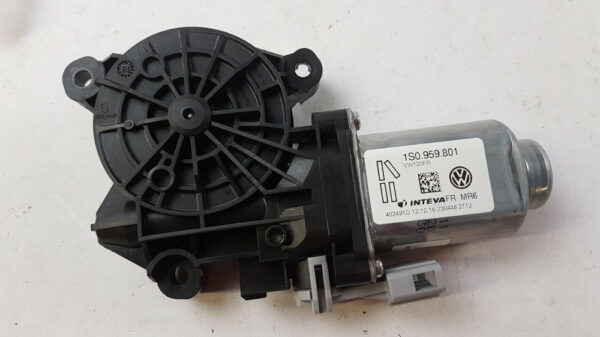 1S0959801 - NEW VW AMEO FRONT RIGHT DOOR WINDOW CONTROL MOTOR 1S0959801 GENUINE