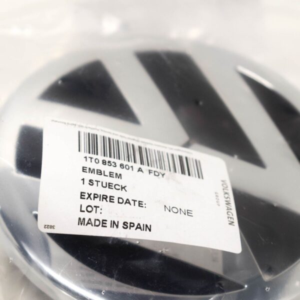 1T0853601A - Volkswagen Golf V Front Grill Badge Emblem 1T0853601AFDY New Genuine