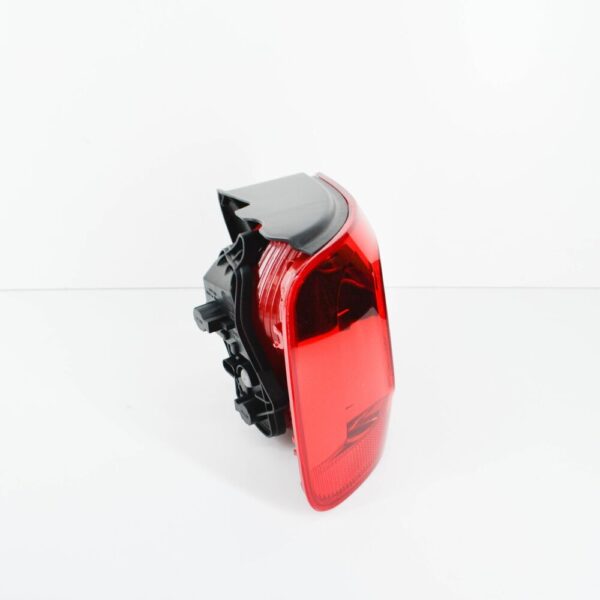 1T0945095R - NEW VW TOURAN 1T3 REAR LEFT TAILLIGHT 1T0945095R
