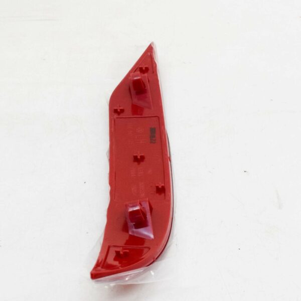 1T0945105C - NEW VOLKSWAGEN TOURAN 1T REAR BUMPER LEFT REFLECTOR 1T0945105C 2013