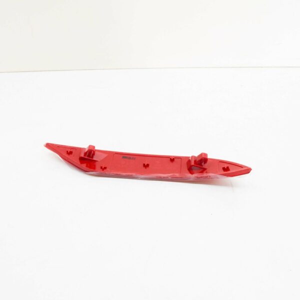 1T0945105C - NEW VOLKSWAGEN TOURAN 1T REAR BUMPER LEFT REFLECTOR 1T0945105C 2013