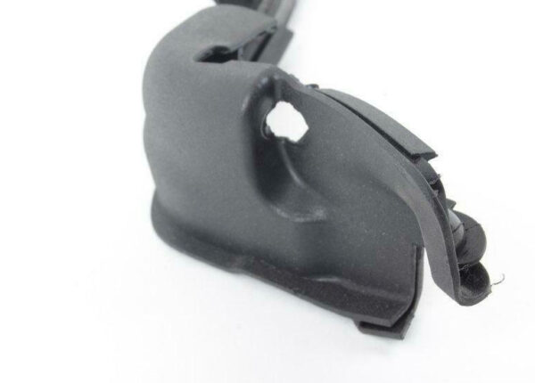 1Y0825162F - NEW VW BEETLE CONVERTIBLE 1Y REAR RIGHT WINDOW APERTURE SEAL 1Y0825162F