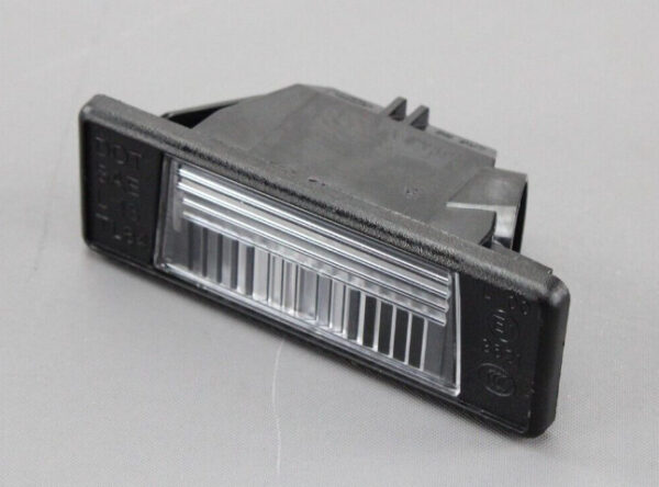 2E0943021B - NEW VOLKSWAGEN CRAFTER 2E LICENSE PLATE LIGHT 2E0943021B ORIGINAL