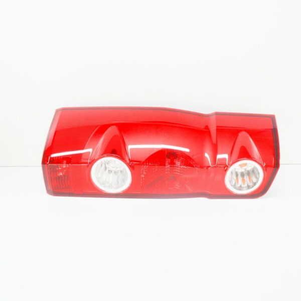 2E0945095 - NEW VW CRAFTER 2F MK1 REAR LEFT TAILLIGHT 2E0945095