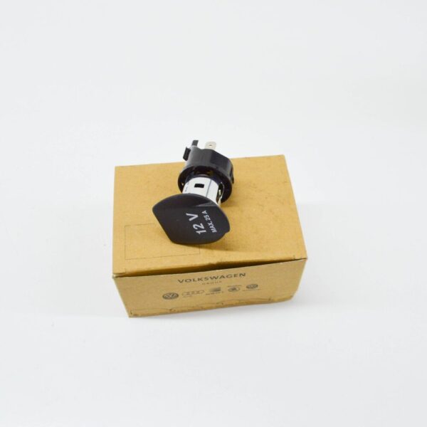 2E0945505A - NEW VW CRAFTER 12 V SOCKET 2E0945505A ORIGINAL