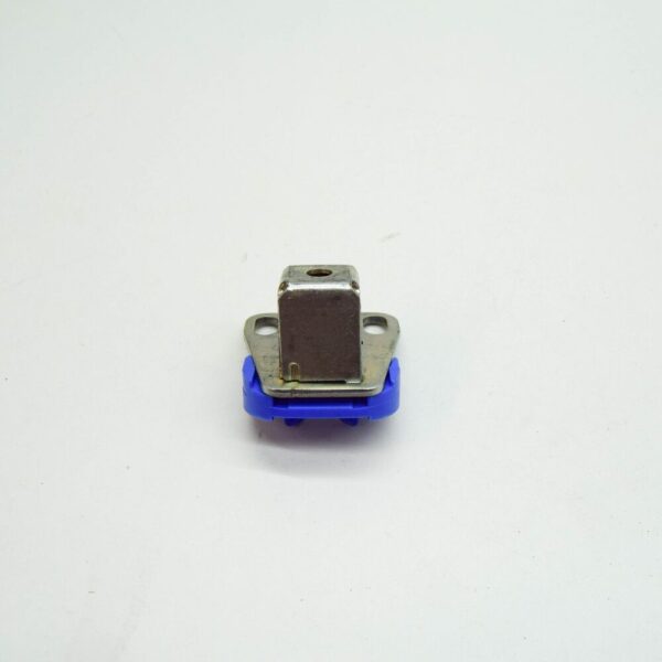 2E1829635 - VW Crafter 2F MK1 mounting block for rear wing door 2E1829635, original part