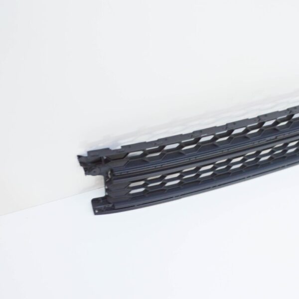 2G0853677H9B9 - NEW VOLKSWAGEN POLO AW FRONT BUMPER LOWER GRILLE GTI 2G0853677H ORIGINAL