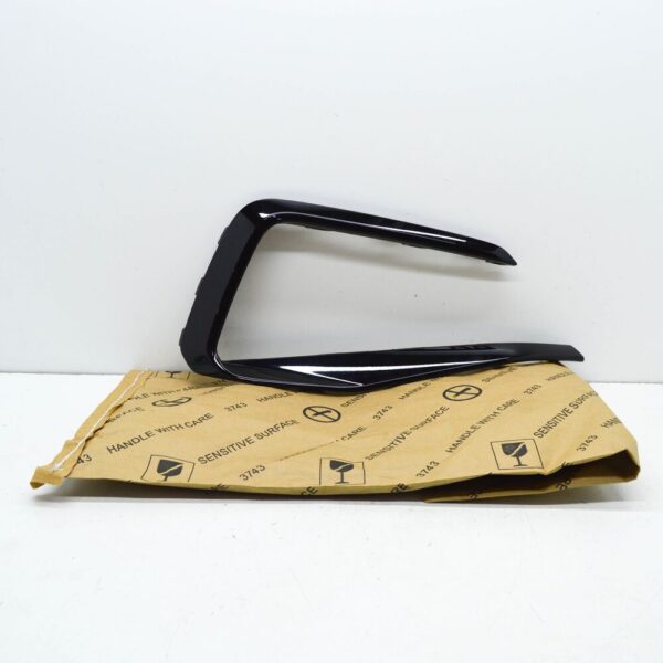 2G0853712041 - NEW VW POLO AW FRONT BUMPER RIGHT AIR VENT GRILLE TRIM 2G0853712041