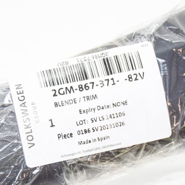 2G4867171A82V - Volkswagen POLO AW Rear Left Door Pull Handle Trim 2GM86737182V NEW
