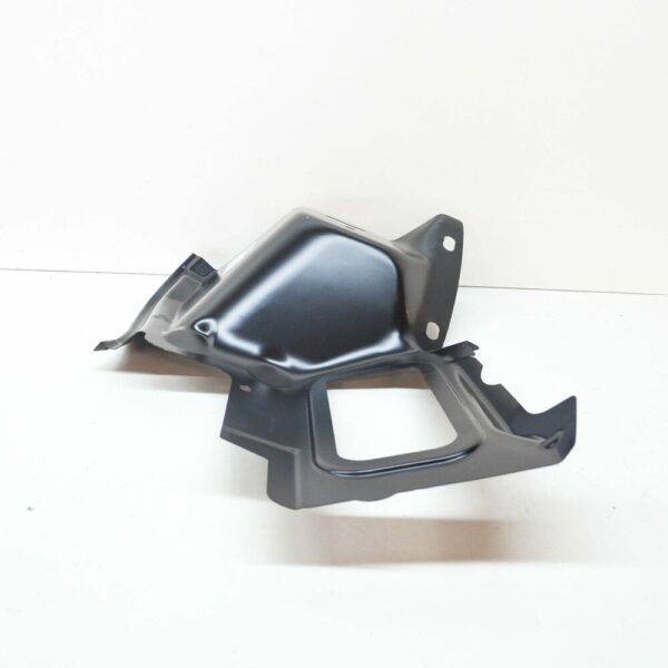 2G6813327C - NEW VOLKSWAGEN POLO AW REAR LEFT TAILLIGHT MOUNT BRACKET 2G6813327C