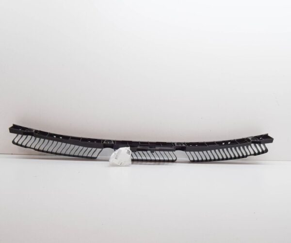 2G7807863 - VW TAIGO CS Rear Center Bumper Securing Strip 2G7807863 NEW GENUINE