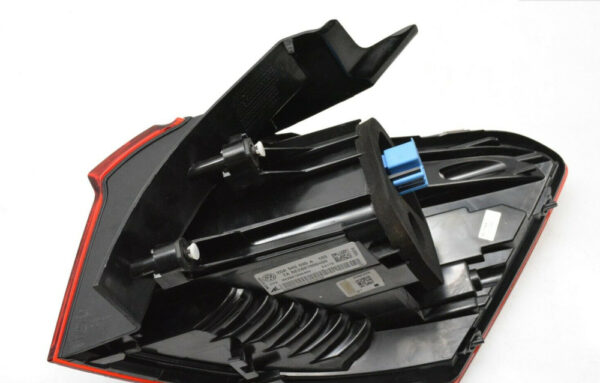2GA945095A - NEW VW T-ROC REAR LEFT OUTER LED TINTED TAILLIGHT 2GA945095A ORIGINAL