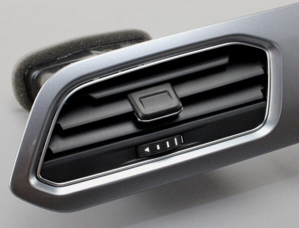 2GB858415CZAP - NEW VW T-ROC A11 FRONT DASH PANEL LEFT AIR CENT TRIM RHD 2GB858415CZAP ORIGINAL