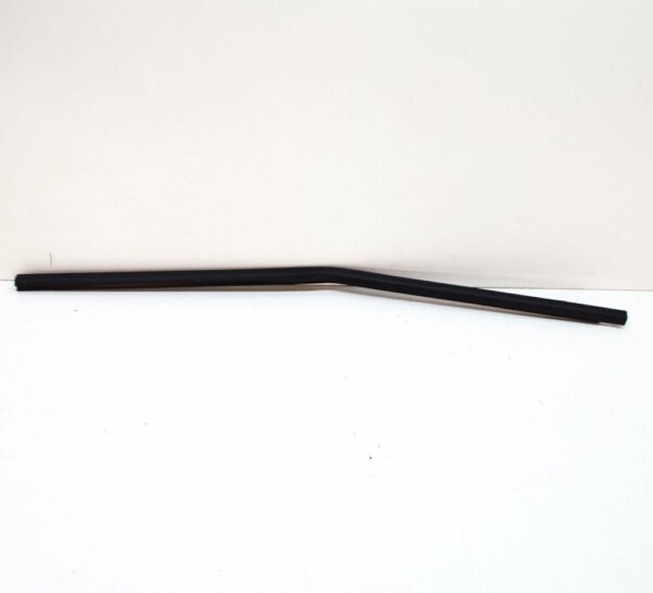 2GM837477B5AP - NEW VW T-CROSS C11 FRONT LEFT DOOR WINDOW OUTER STRIP 2GM837477B5AP
