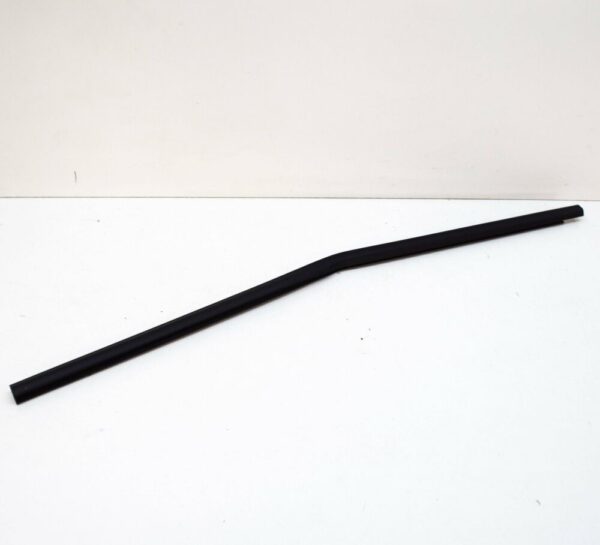 2GM837477B5AP - NEW VW T-CROSS C11 FRONT LEFT DOOR WINDOW OUTER STRIP 2GM837477B5AP