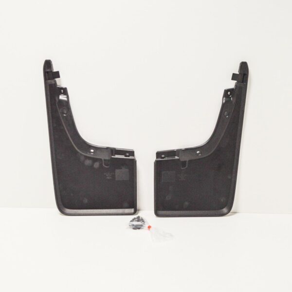 2H0075111D - NEW VW AMAROK FRONT MUDFLAP SET 2H0075111D