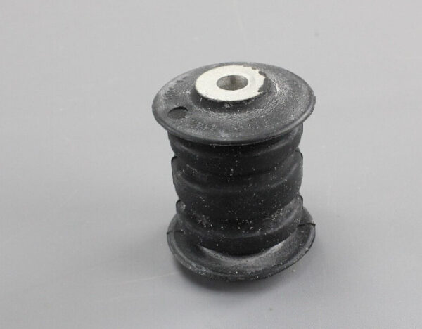 2H0511414A - NEW VOLKSWAGEN AMAROK 2H REAR LEFT SPRING TUBBER BUSH 2H0511414A ORIGINAL