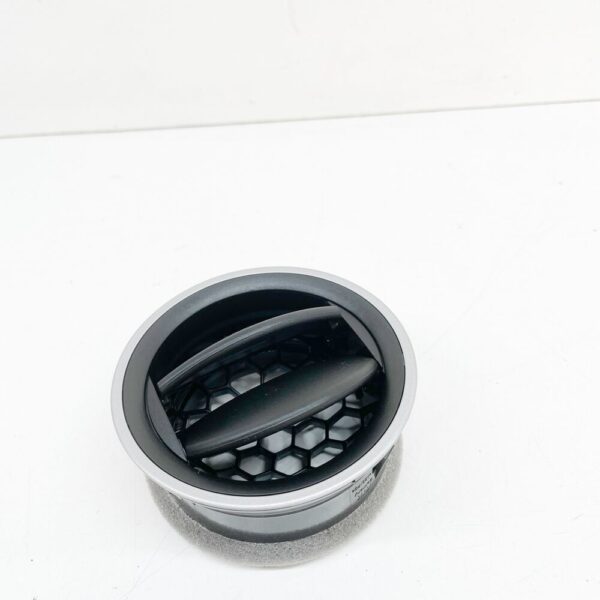 2H0819703HL88 - VW Amarok 2H Dashboard Air Vent 2H0819703HL88 New Genuine