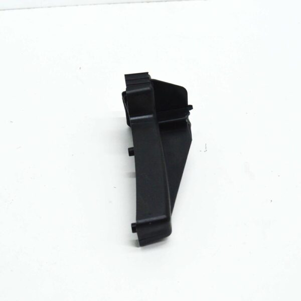 2H0821467C - NEW VOLKSWAGEN AMAROK REAR LEFT MUD FLAP BRACKET 2H0821467C ORIGINAL
