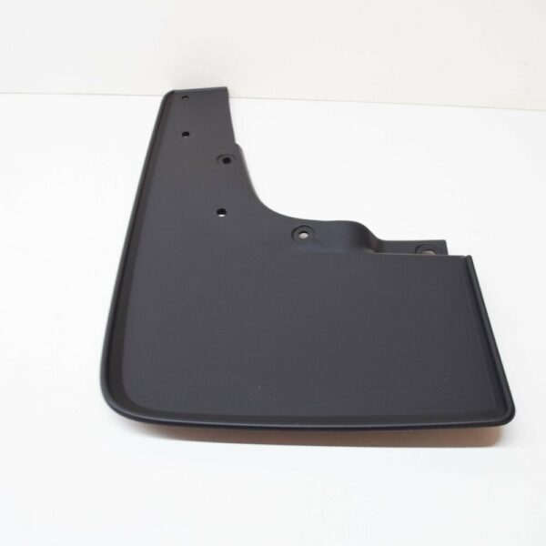 2H0821810G9B9 - NEW VOLKSWAGEN AMAROK FRONT RIGHT MUD FLAP 2H0821810G9B9