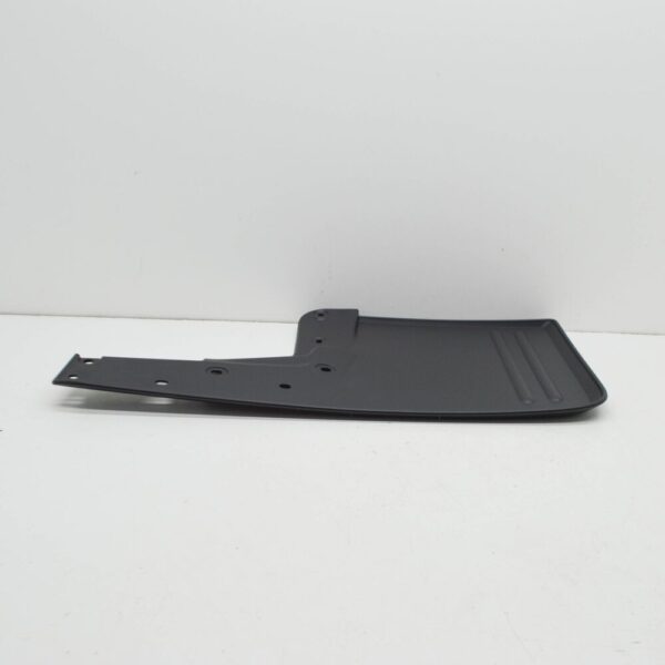 2H0821812G9B9 - NEW VOLKSWAGEN AMAROK 2H REAR RIGHT MUDGUARD 2H0821812G9B9