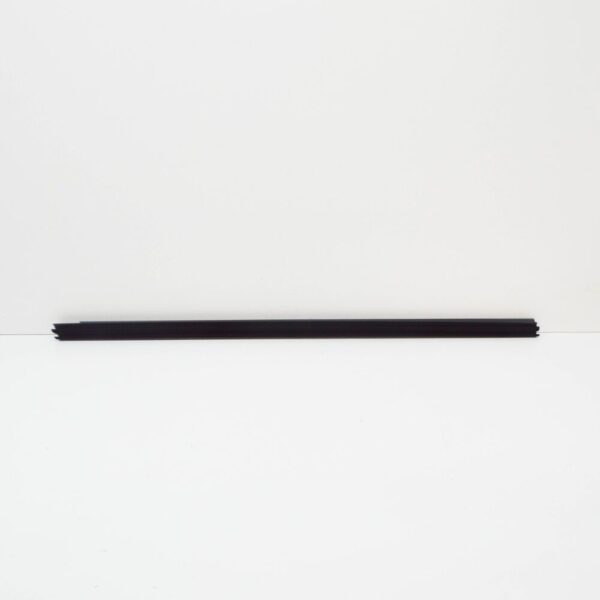 2H0837472E9B9 - NEW VW AMAROK 2H FRONT RIGHT INNER WINDOW APERTURE SEAL 2H0837472E9B9