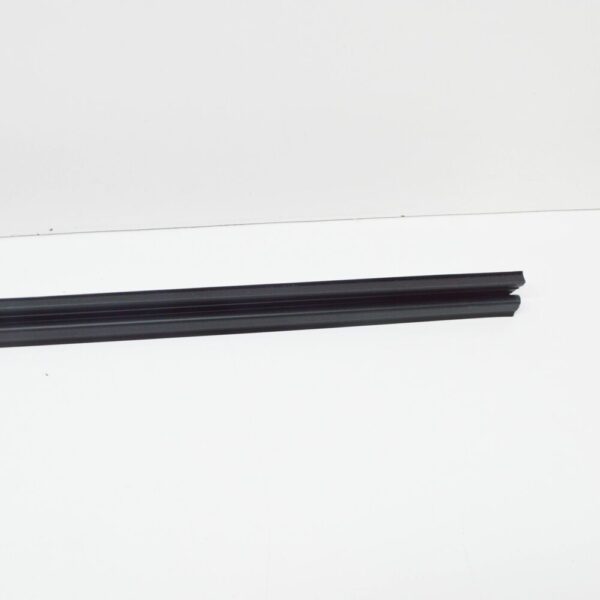 2H0837472E9B9 - NEW VW AMAROK 2H FRONT RIGHT INNER WINDOW APERTURE SEAL 2H0837472E9B9