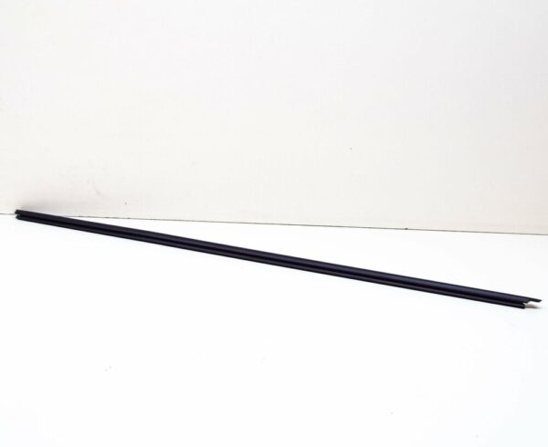 2H0837704C - NEW VW AMAROK 2H FRONT RIGHT OUTER DOOR WINDOW MOLDING 2H0837704C5AP ORIGINAL