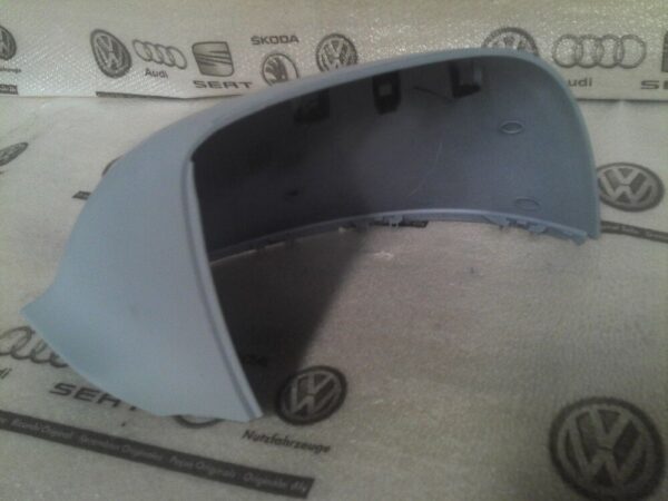 2H0857528CGRU - New Genuine VW AMAROK 10-16 Front O/S Right Wing Mirror Cover Cap 2H0857528CGRU