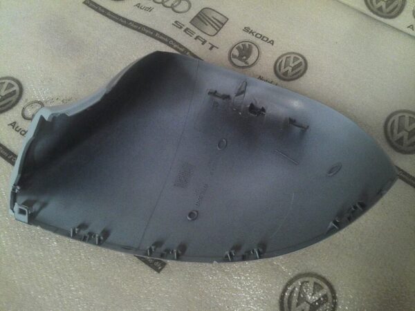 2H0857528CGRU - New Genuine VW AMAROK 10-16 Front O/S Right Wing Mirror Cover Cap 2H0857528CGRU