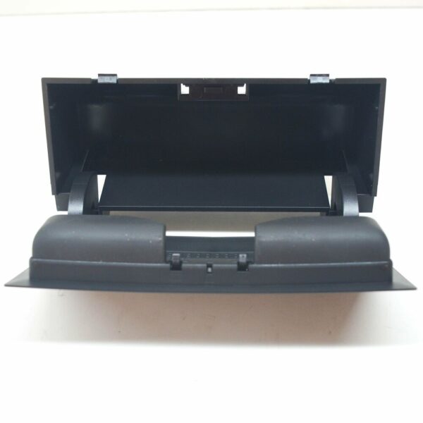 2H0868565E81U - NEW VOLKSWAGEN AMAROK SPECTACLES HOLDER 2H0868565E81U 2018
