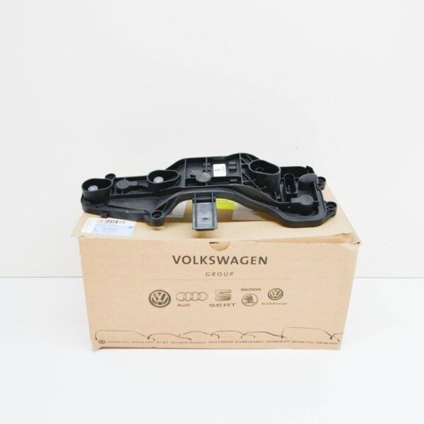2H2945258C - NEW VOLKSWAGEN AMAROK REAR RIGHT TAILLIGHT BULB HOLDER 2H2945258C