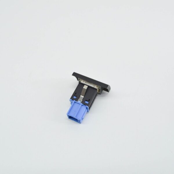2H5959917EREH - NEW VW AMAROK 2H LUGGAGE COMPARTMENT LIGHTING SWITCH 2H5959917EREH ORIGINAL