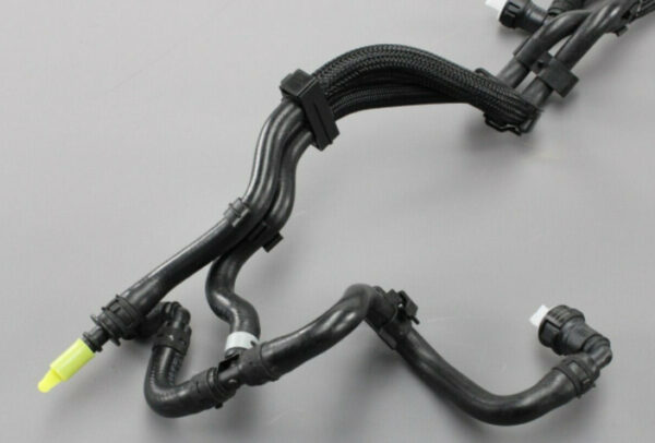 2H6130307D - NEW VOLKSWAGEN AMAROK FUEL PIPE 2H6130307D ORIGINAL