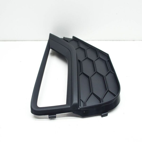 2H6807490E9B9 - NEW VOLKSWAGEN AMAROK FRONT RIGHT FOG LIGHT GRILLE 2H6807490E9B9